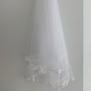 Bridal wedding veil